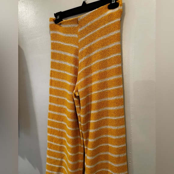 Zara Striped Yellow Women's Pants size M crochet casual summer country garden - Picture 3 of 11